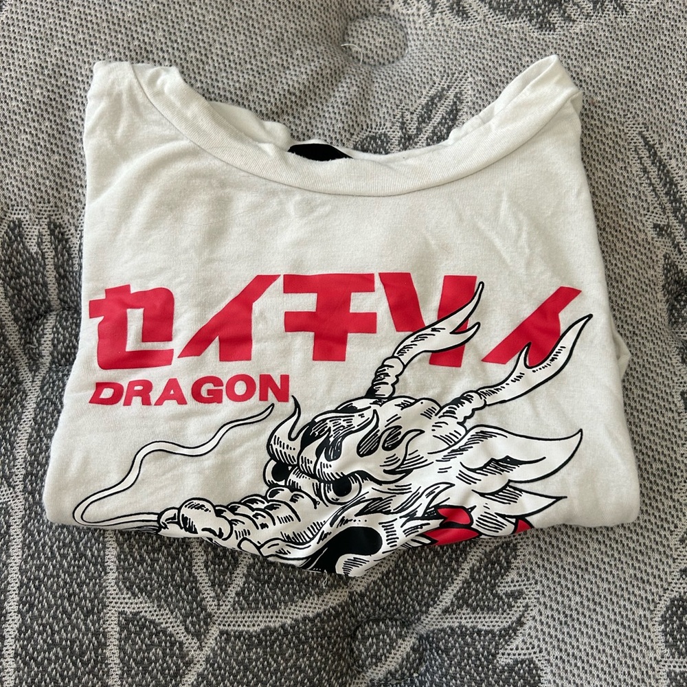 SHEIN White and Red Dragon Print Crop Top